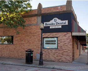 Outside view of Brooks Dental P.C.