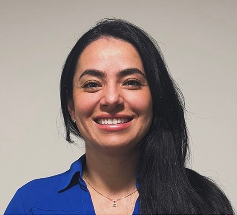 Dental assistant Lina